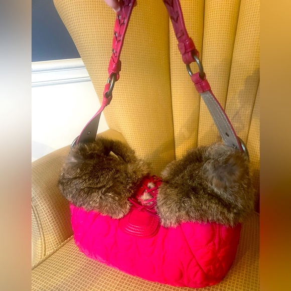 Coach Rabbit Fur Trimmed Pink Hobo Bag G04k-9443 - Picture 4 of 14